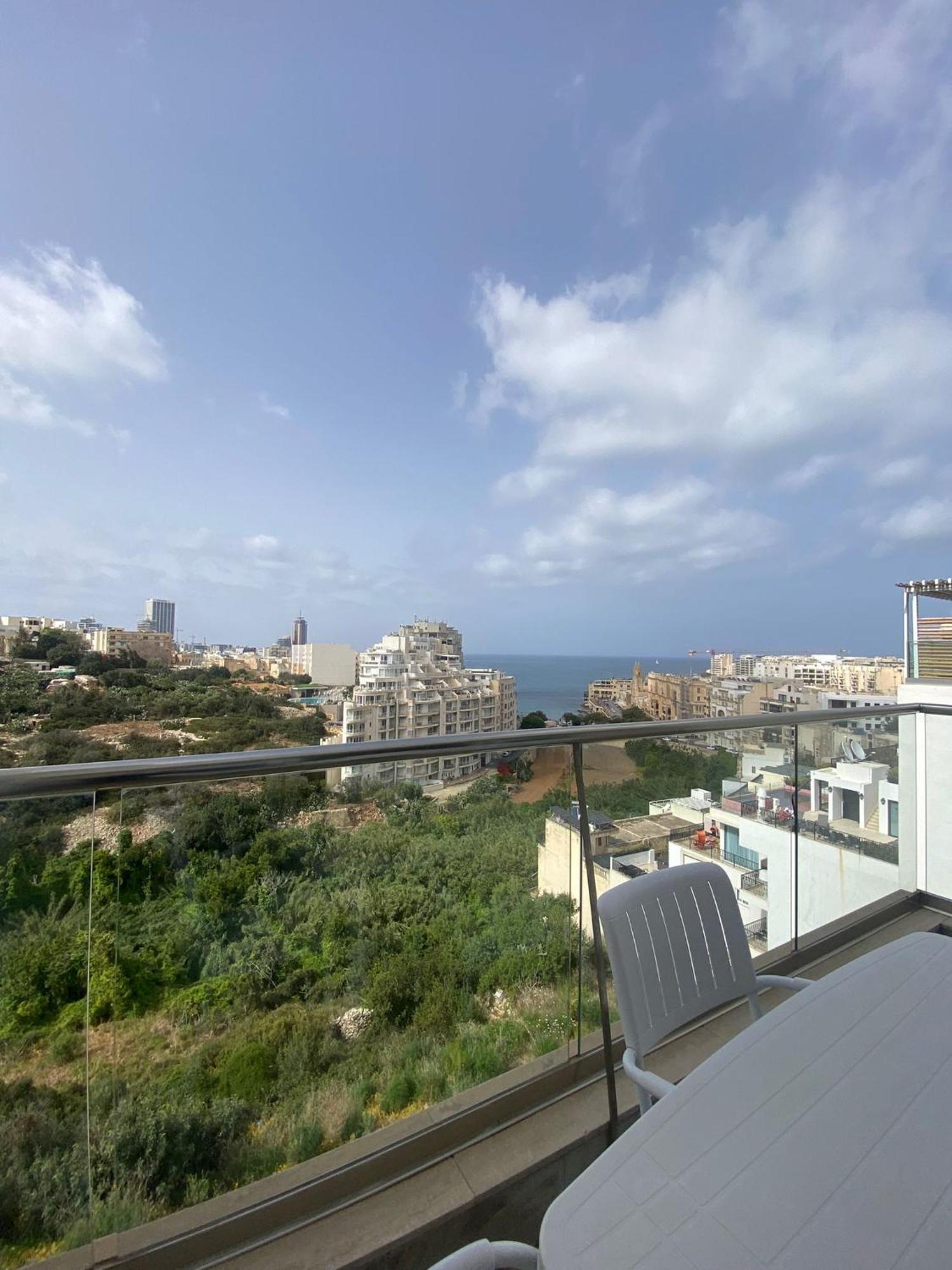 Spectacular Distant Seaview Apt Sliema Eksteriør billede